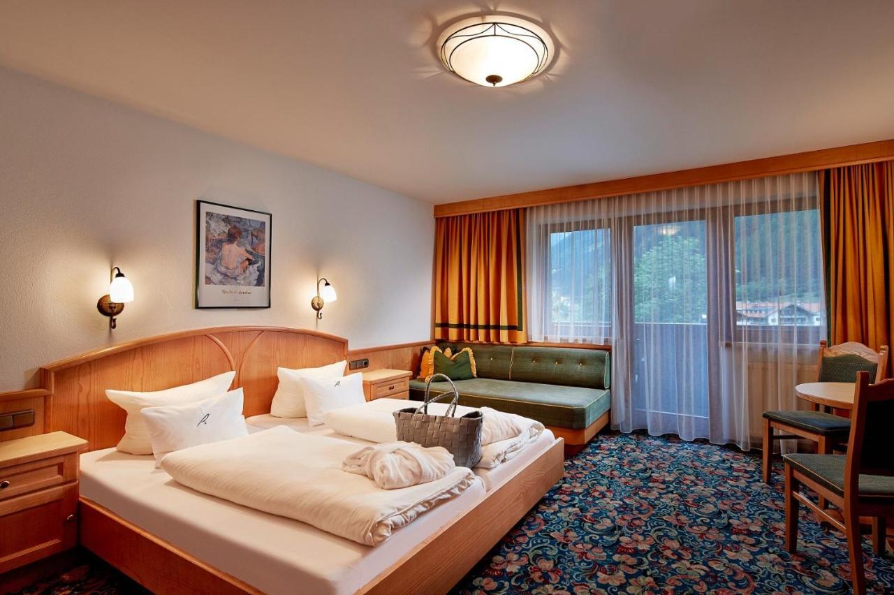Huber'S Boutiquehotel Mayrhofen Exterior photo